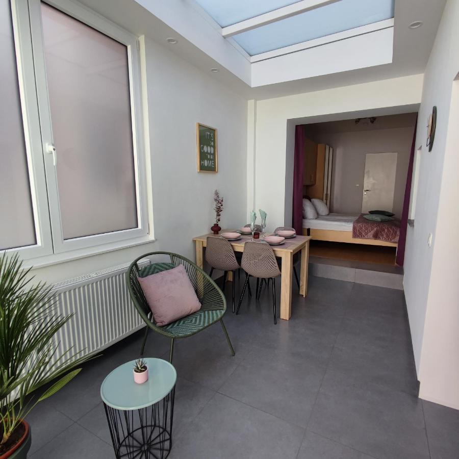 Apartment Villa Ksenija Oostende Exterior foto