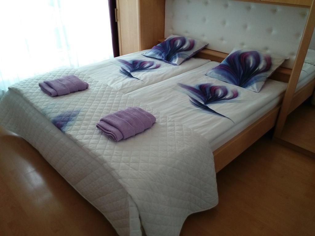 Apartment Villa Ksenija Oostende Quarto foto