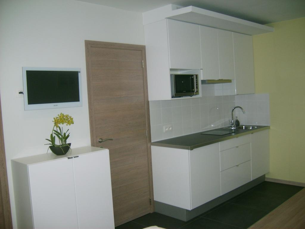Apartment Villa Ksenija Oostende Quarto foto